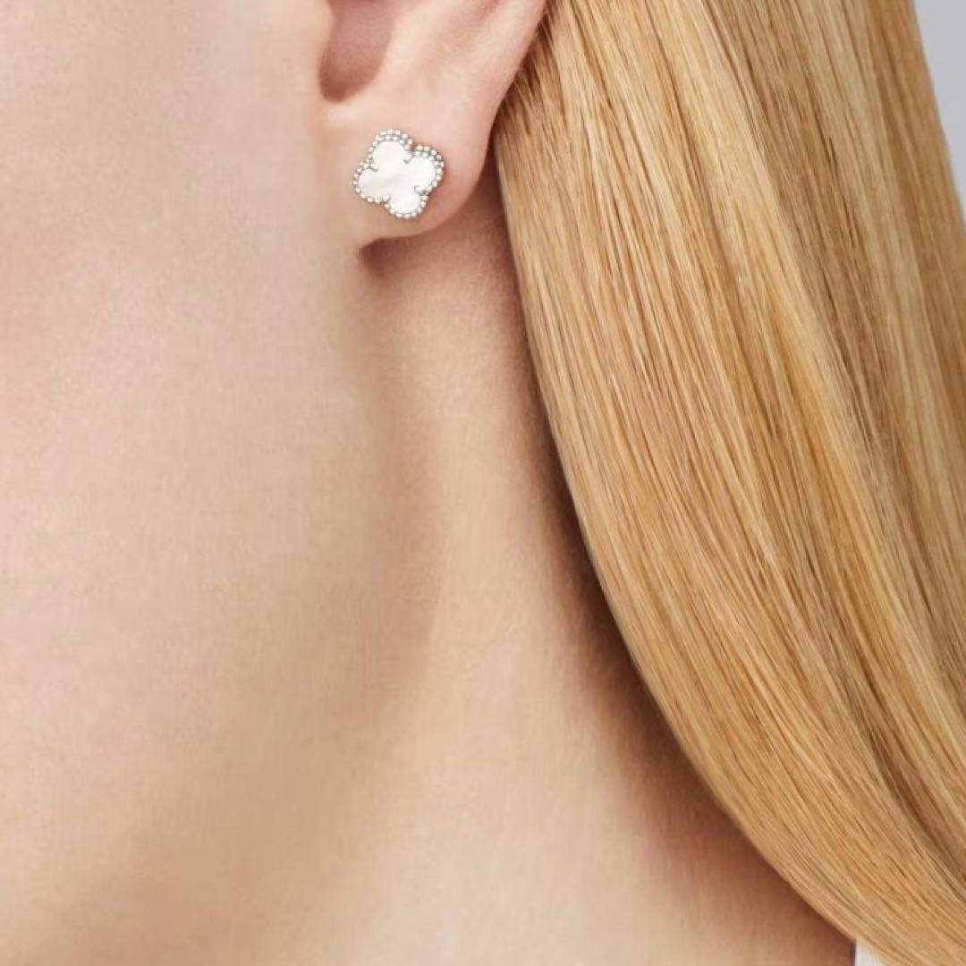 ヴァンクリーフ&アーペル スウィート アルハンブラ ピアス マザーオブパール