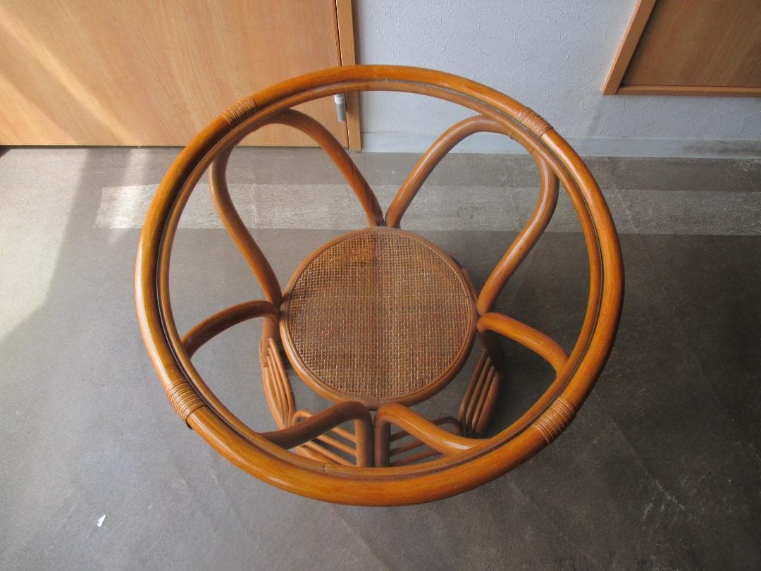 ラタン製■円形ガラステーブル■籐