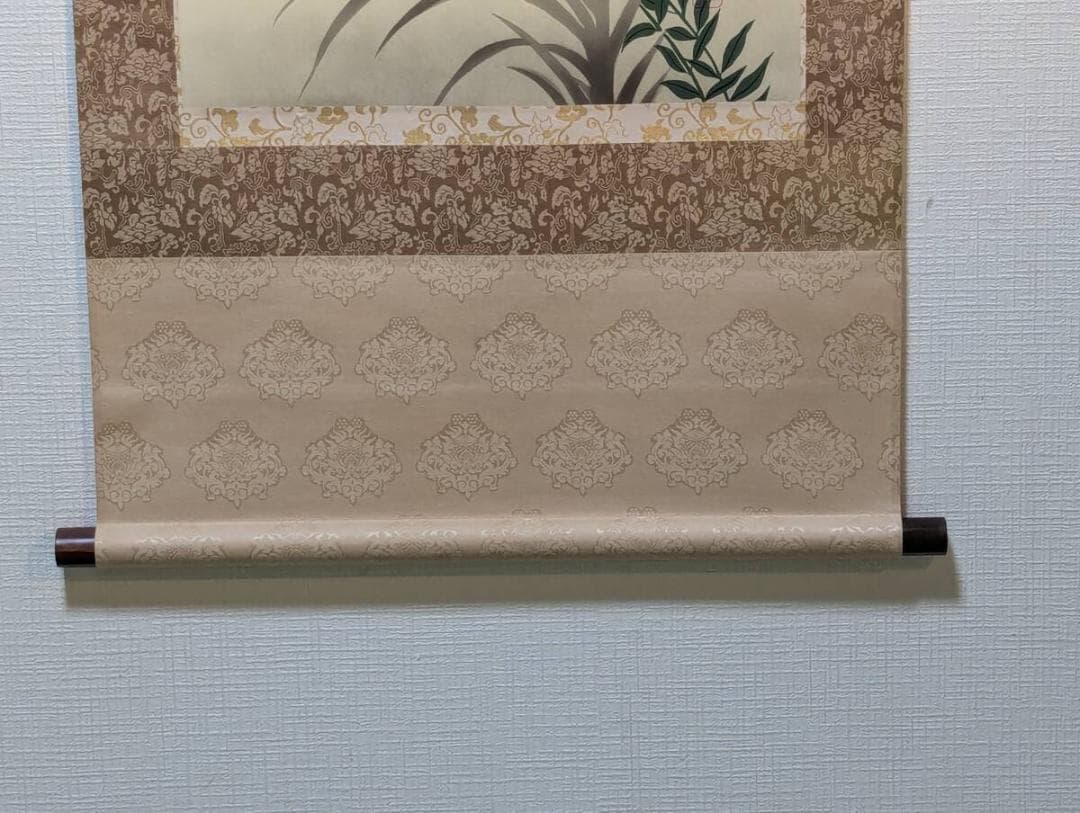 【真作】掛軸　四季花　豪華絢爛な花咲く吉祥掛軸　花の宴　共箱入　T156