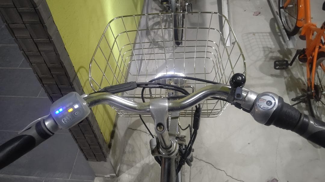 アルベルトe　27インチ　回生充電機能付　電動自転車　ブリヂストン