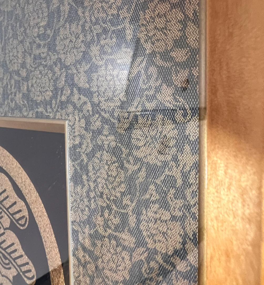 特注 家紋 丸に右三階松 ラメチップゴールド 金属製