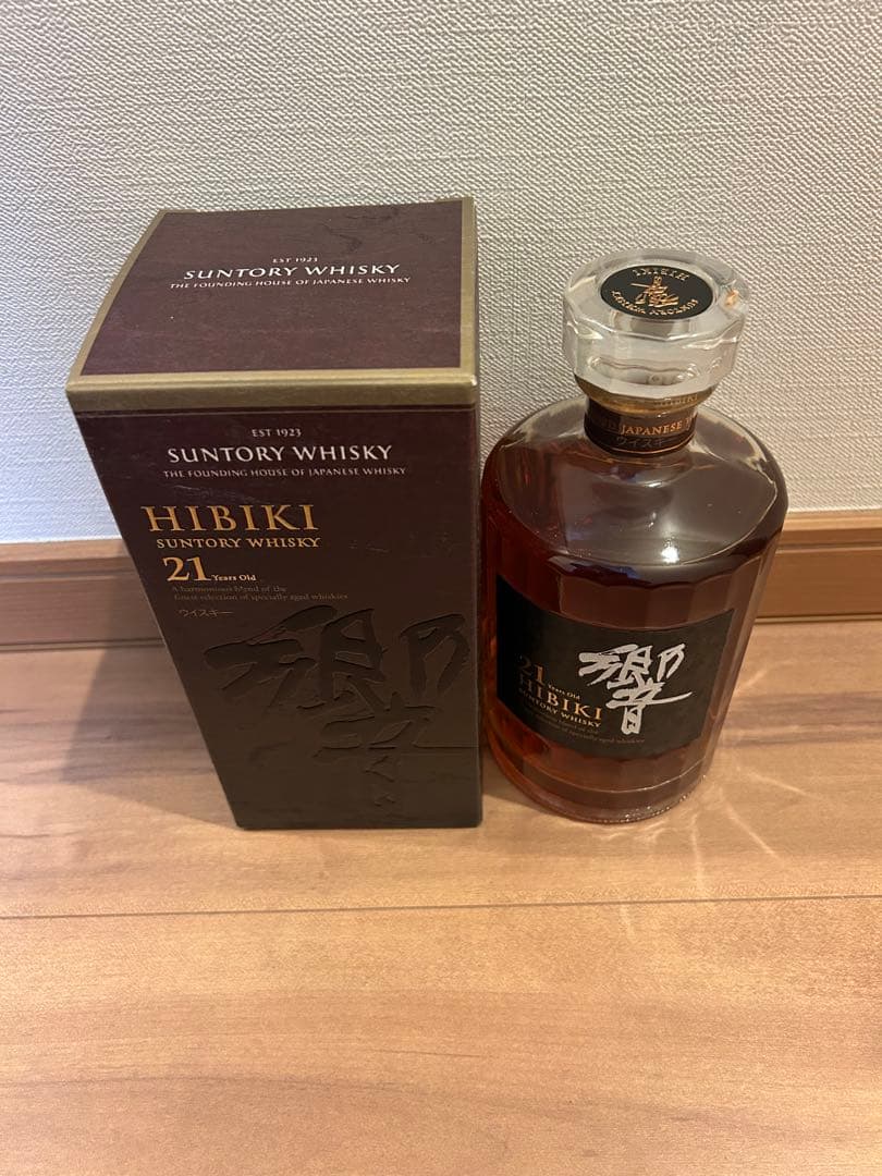 Hibiki 21年 ウイスキー 箱入り