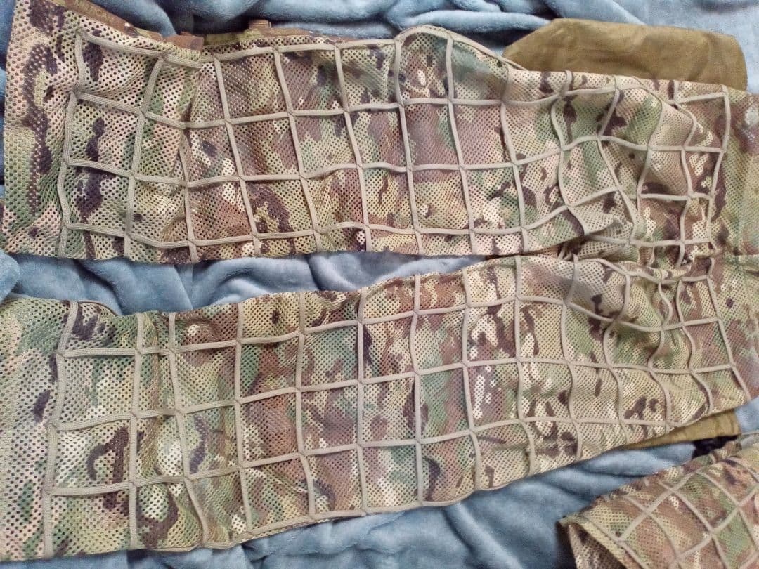 MAMUSI GHILLIE SUIT　マムシギリースーツ