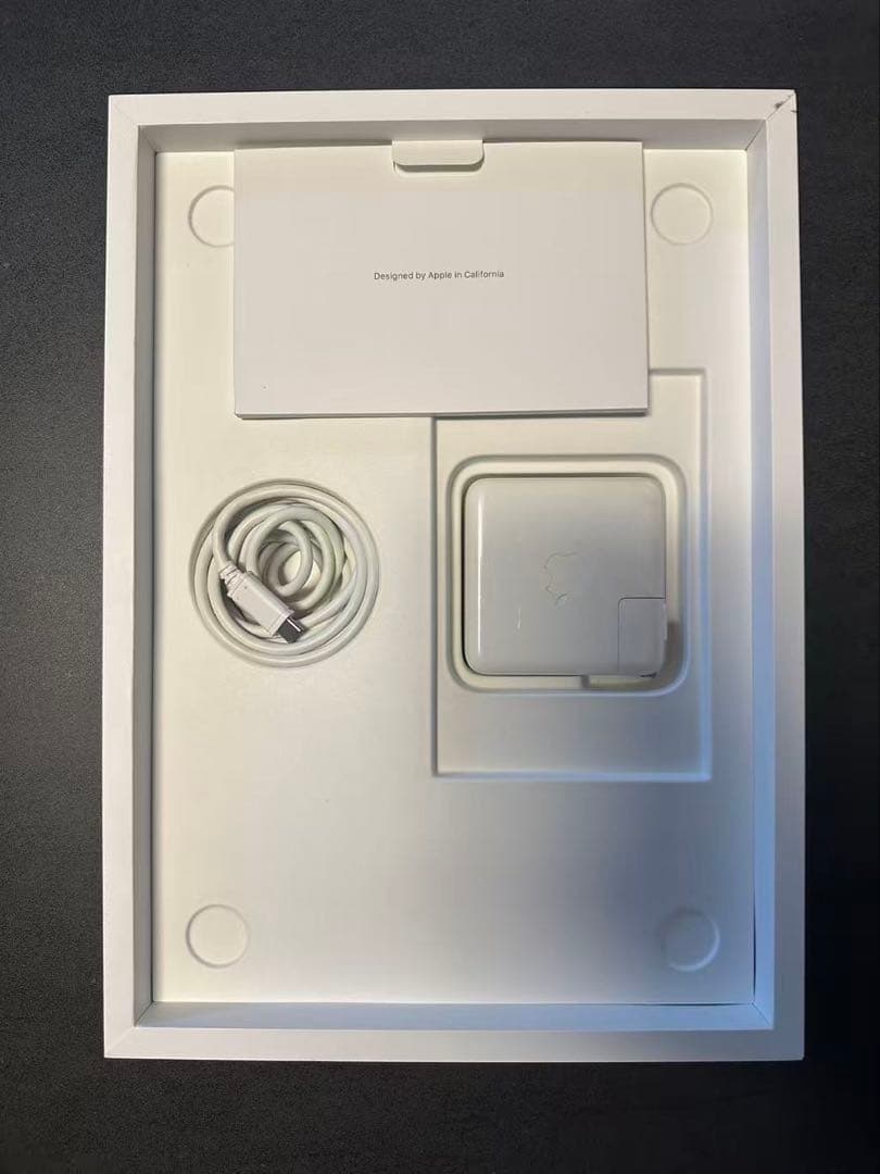 Macbook Pro 2020 32gb SSD2tb 充放電162回 国内版