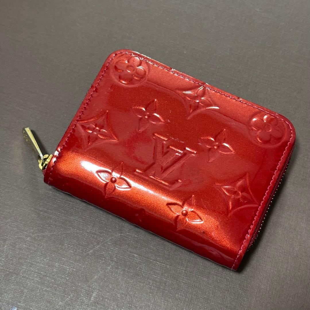 Louis Vuitton ヴェルニ　ケース レッド