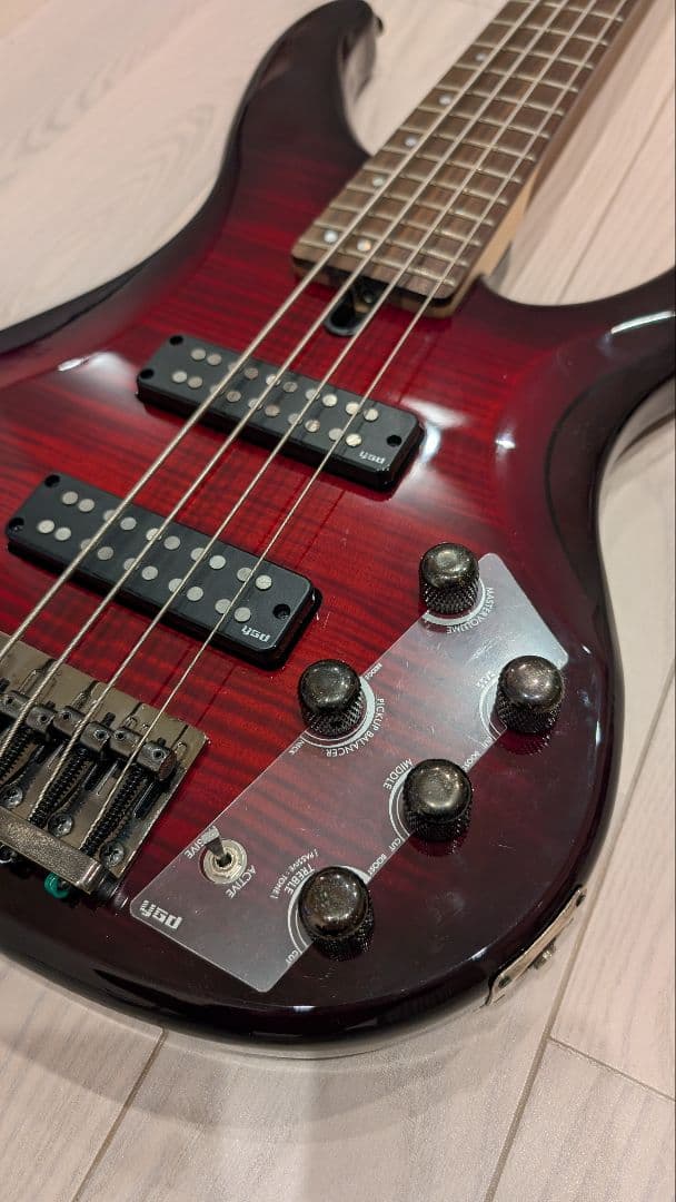 美品　YAMAHA　TRBX605FM　5弦　エレキベース　アクティブベース