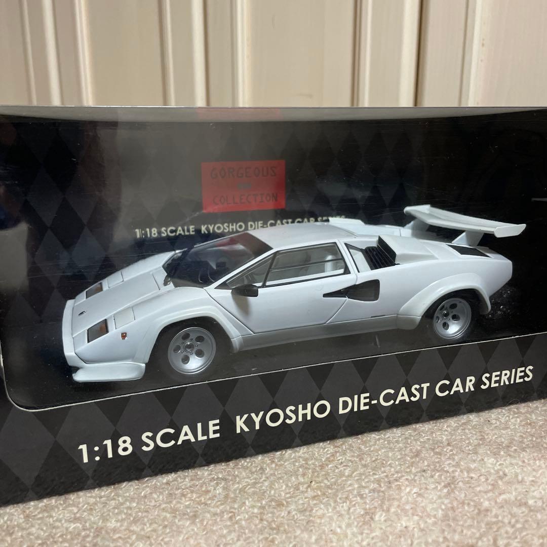 京商1：18カウンタックLP500