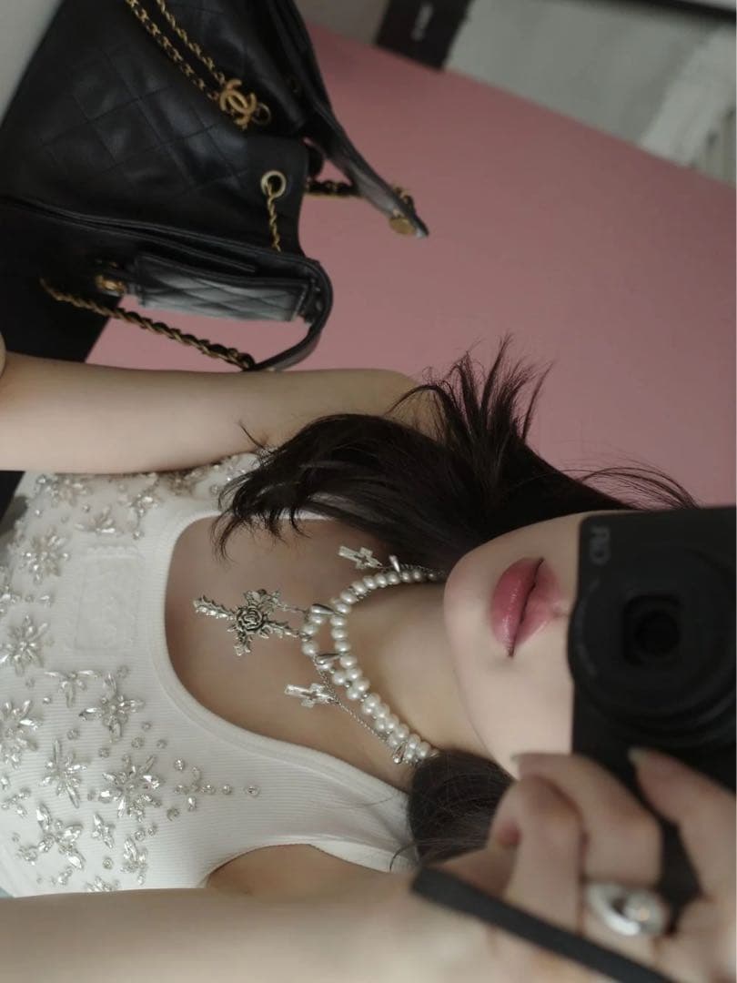 新品タグ付き ホワイト ダーリッチ ジュエリーリブノースリトップス F