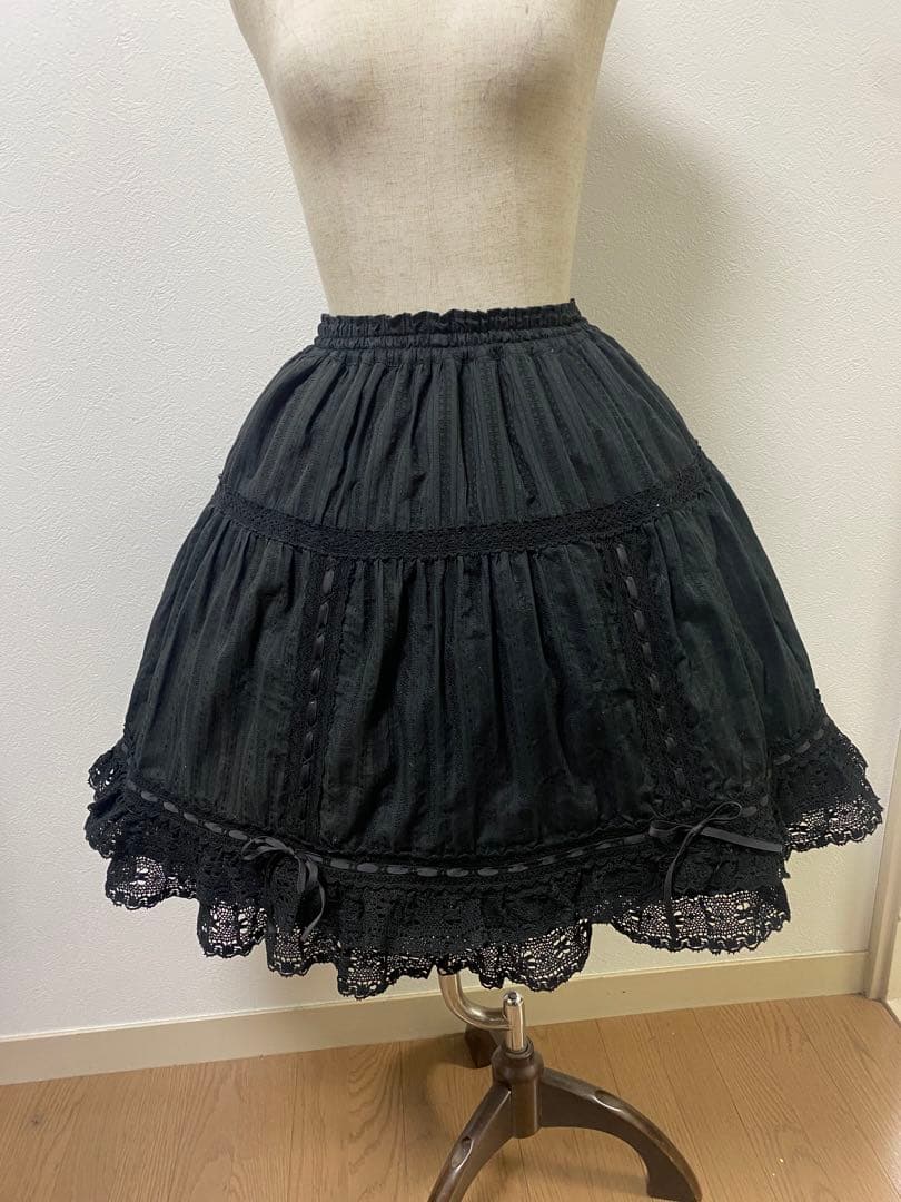 BABY,THESTARS SHINE BRIGHTからみスカート