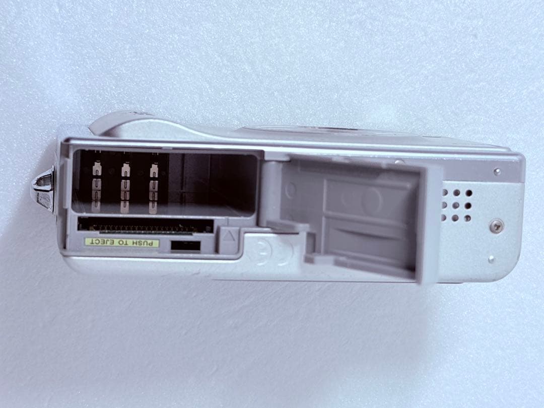 FUJIFILM finepix F10 コンパクトデジカメ 動作確認済