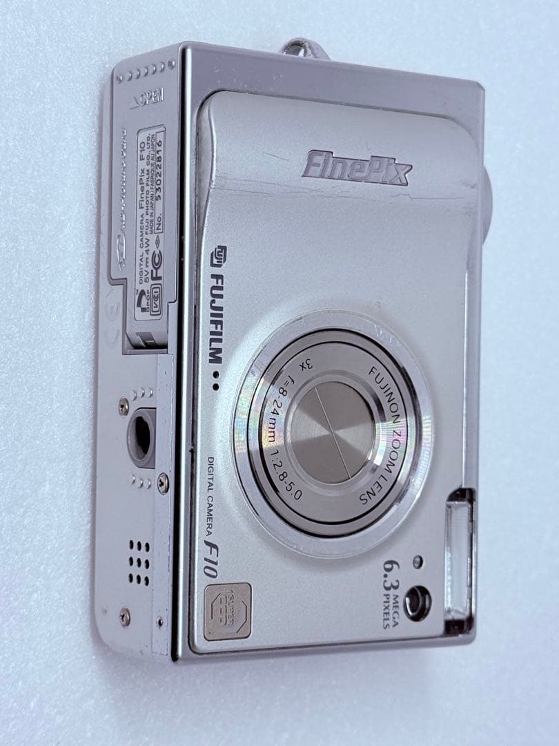 FUJIFILM finepix F10 コンパクトデジカメ 動作確認済