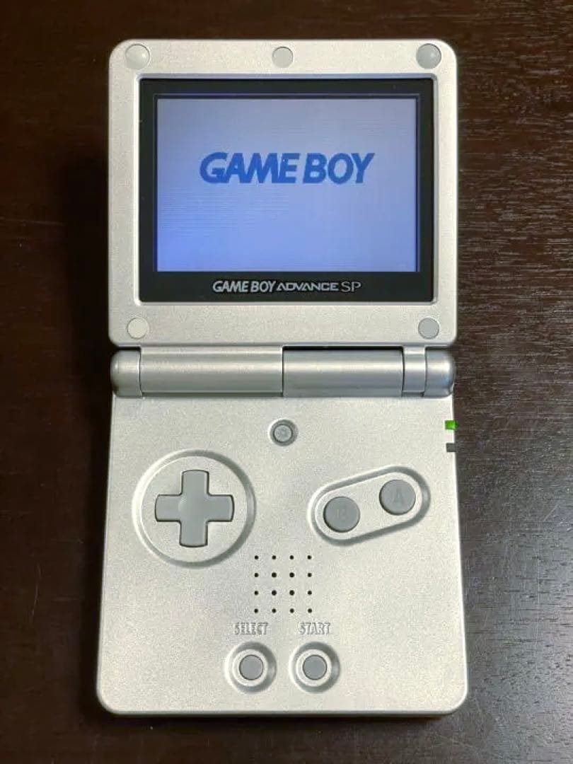 ゲームボーイアドバンスSP シルバー 「スーパーマリオアドバンス4」付き