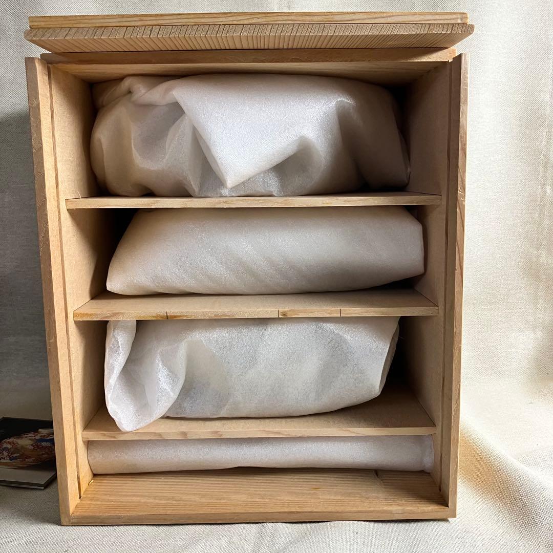 香蘭社 黒釉金笹絵 三段重 新品未使用 桐箱入り