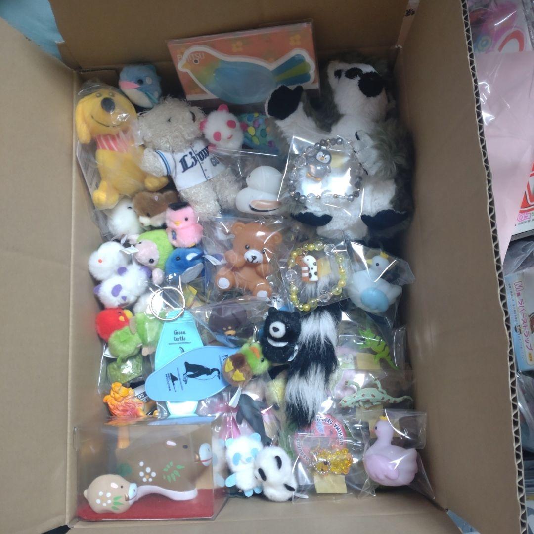 動物系 水生物系 ぬいぐるみ 置物 小物 等色々 まとめ売り