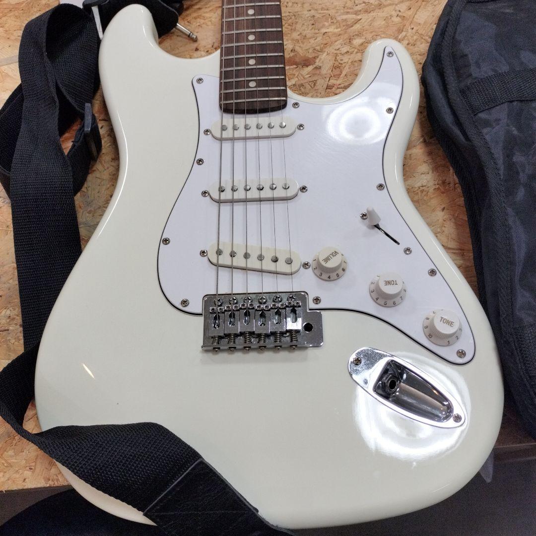 y 白色　エレキギター　SELDER アンプコード　ギターケース付き