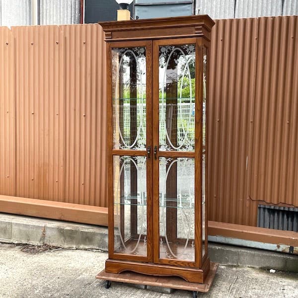 関西限定　送料別　アメリカ製　飾り棚　キュリオケース　ショーケース