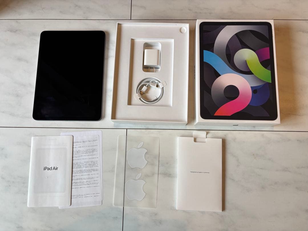 iPad Air 第四世代スペースグレー 室内利用 美品　箱　未使用ケーブル