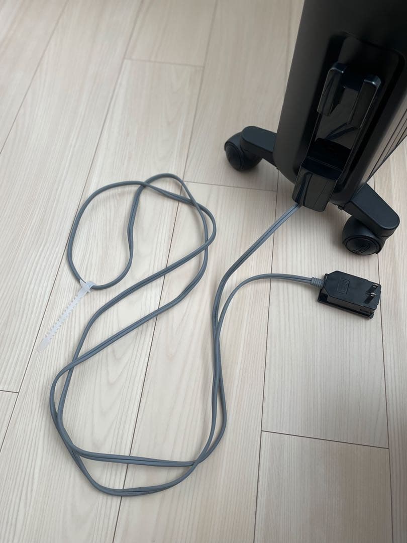 デロンギ マルチダイナミックヒーター 10〜13畳　MDHS15-PB