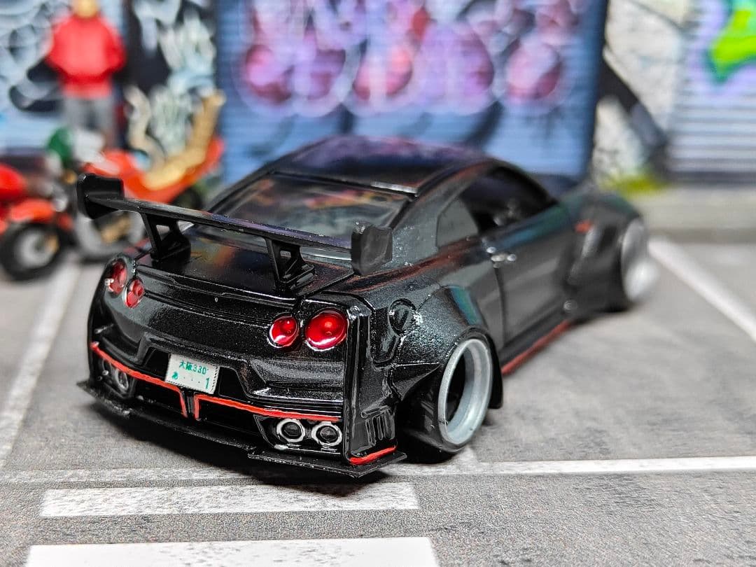 トミカ改造 R35 GTR LB仕様 オーバーフェンダー 黒 ホットウィール