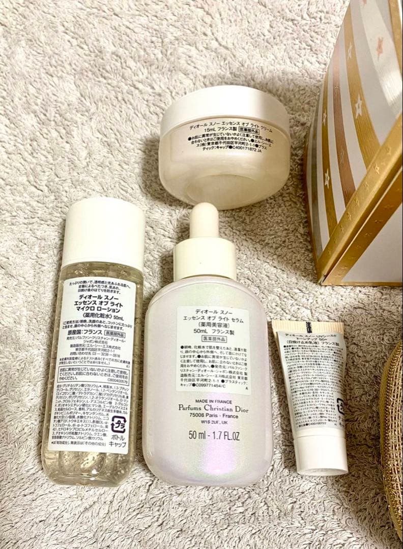 2025 ディオール スノー エッセンス ホリデー