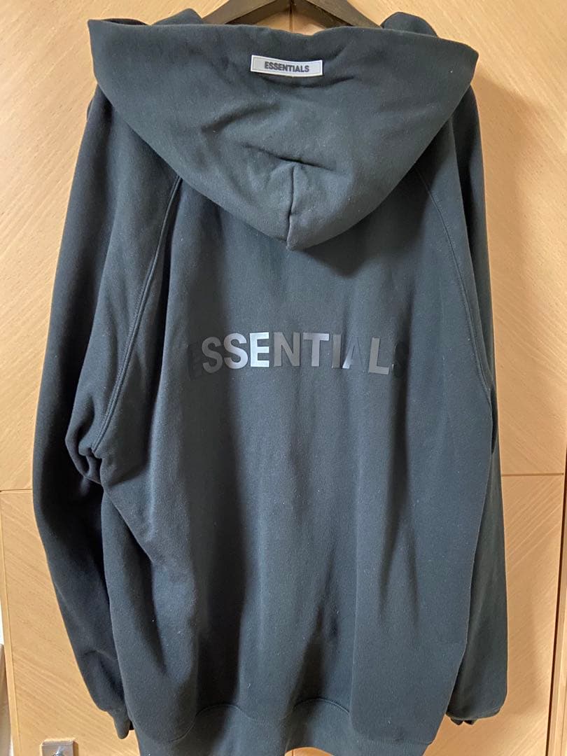 ESSENTIALS ブラック フルジップ パーカー Lサイズ
