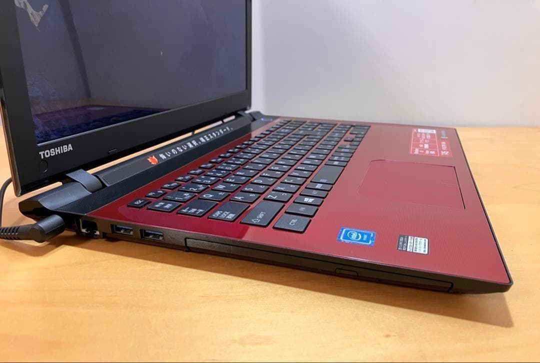 【美品】ノートパソコン 高性能　SSD256/メモリ8/カメラ/オフィス付