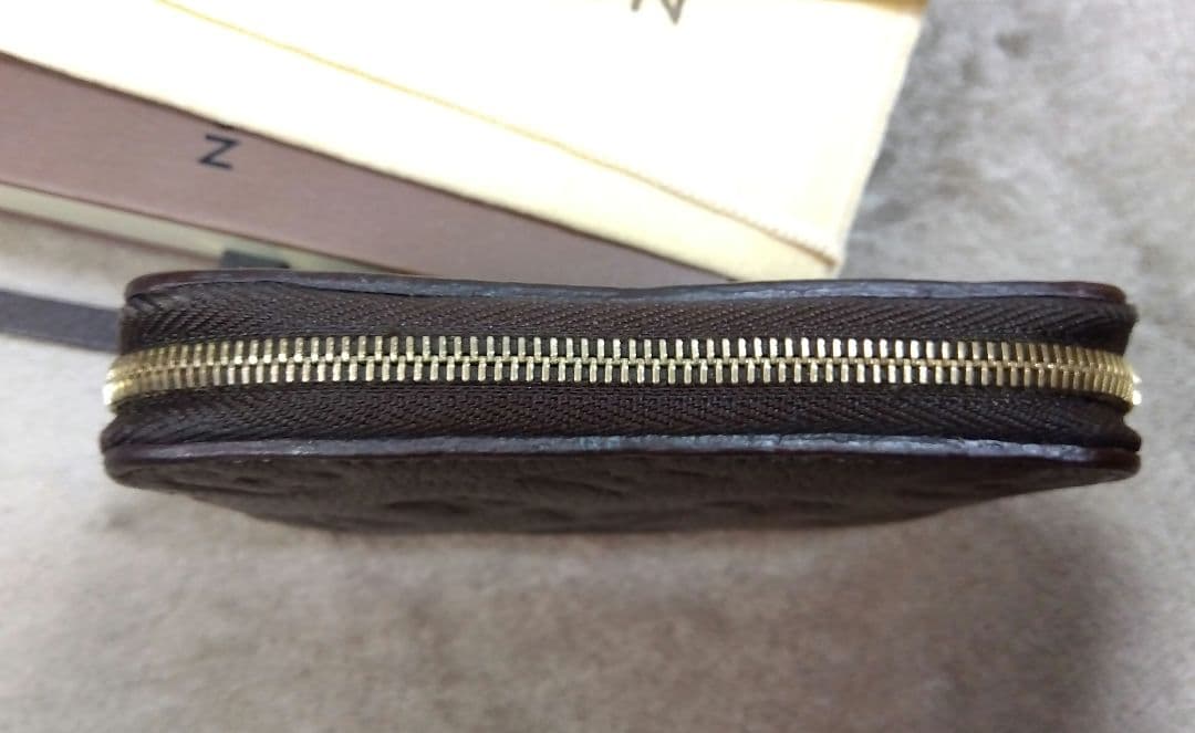 ヴィトン ジッピーパース ケース