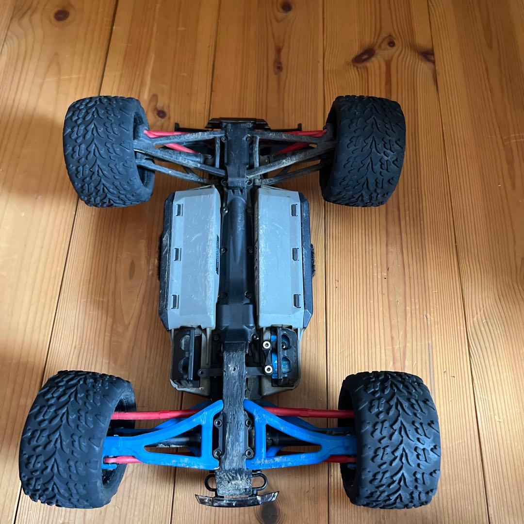 トラクサス　e-revo 1/16 VXL RTR