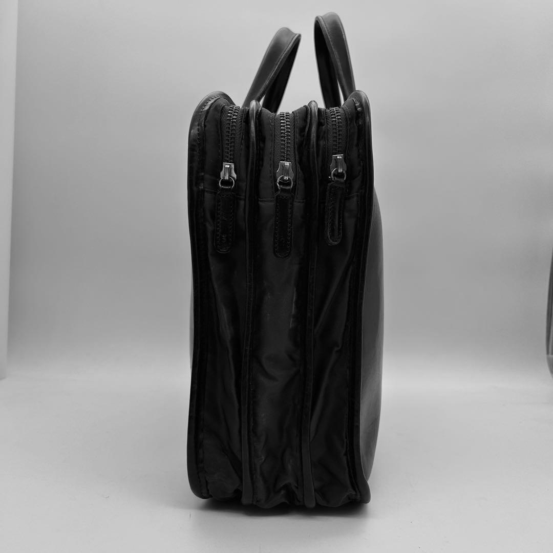 定価12.1万円　フェリージ　ビジネスバッグ　アコーディオン　レザー　三室　廃盤