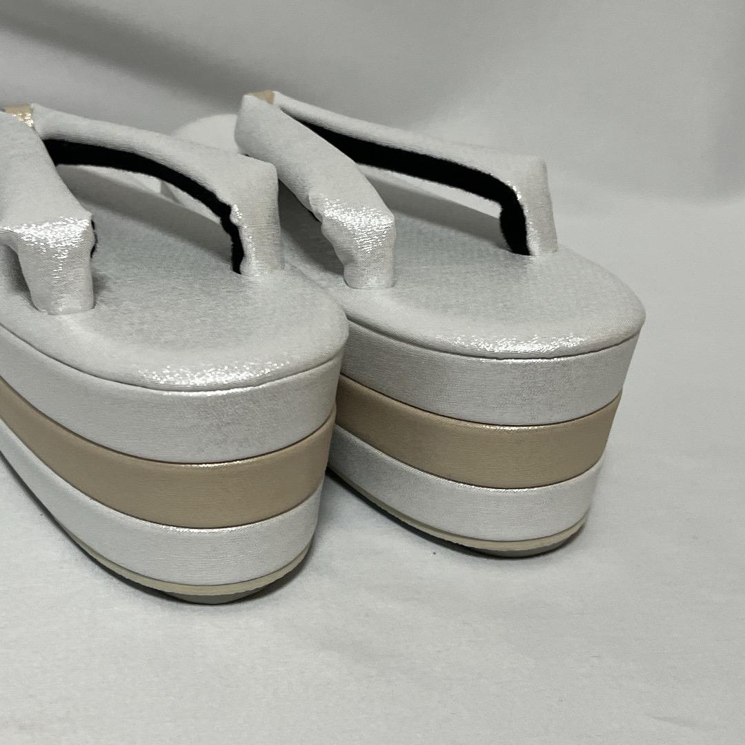 ✨新品✨振袖　振り袖　シルバー　ベージュ　フリーサイズ　和装用バッグ　草履セット