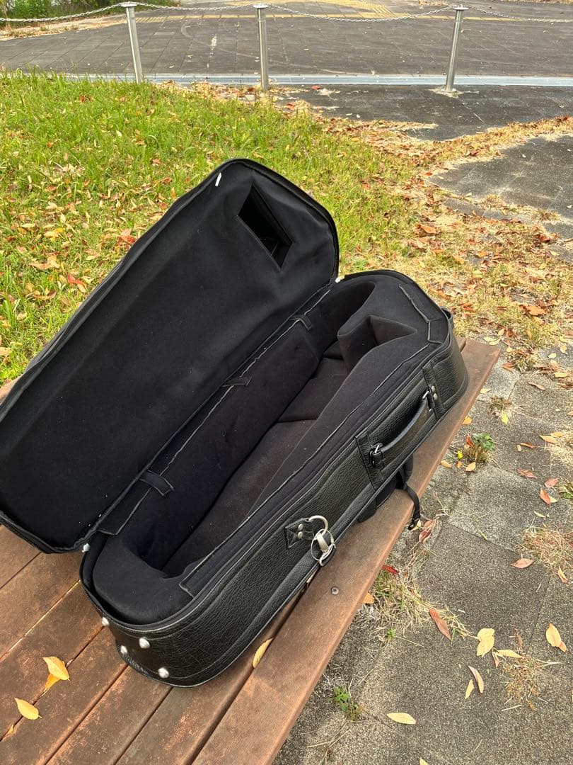 Vivace バリトンサックスケース 黒