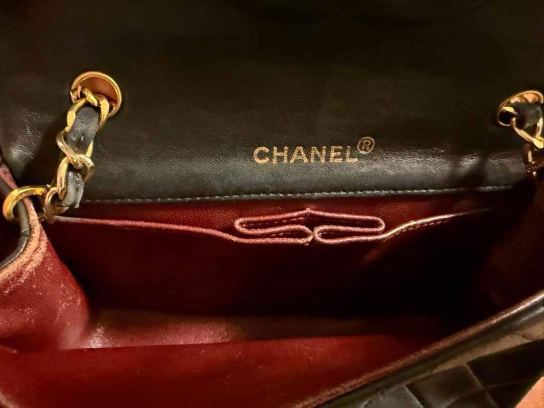 CHANEL ミニマトラッセ　ラムスキン フルフラップ　ショルダーバッグ　黒