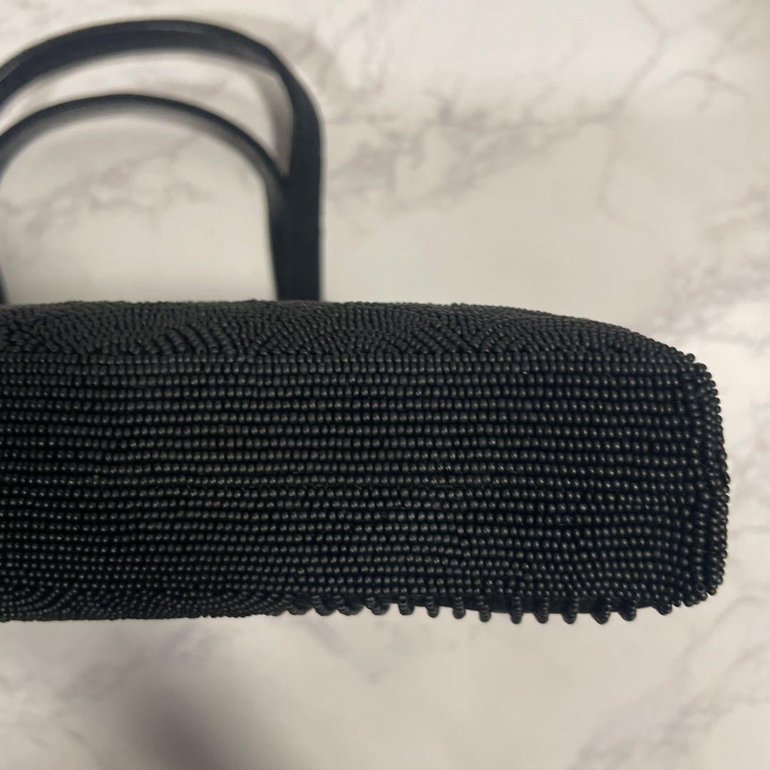 柏ビーズ　黒の波模様　フォーマルバッグ