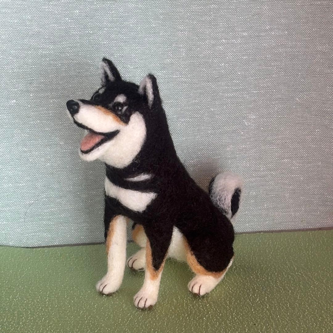 柴犬　黒柴　羊毛フェルト　ハンドメイド　No.104