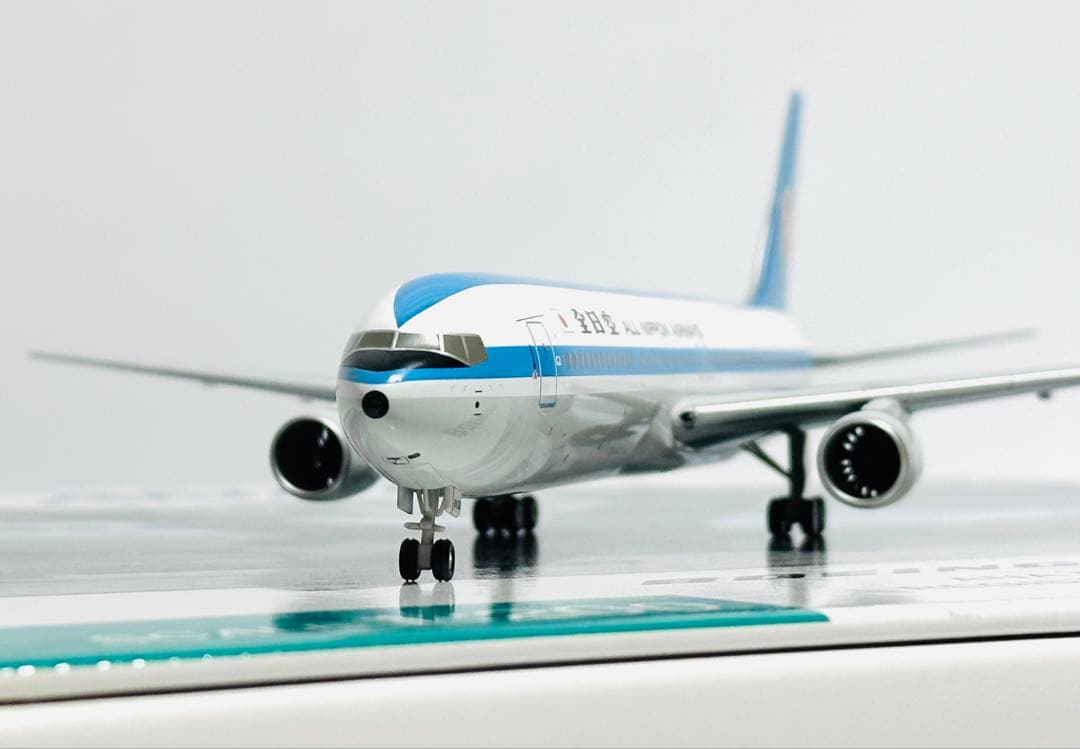 全日空商事 1/200 B767-300 ANAモヒカンルック NH20015