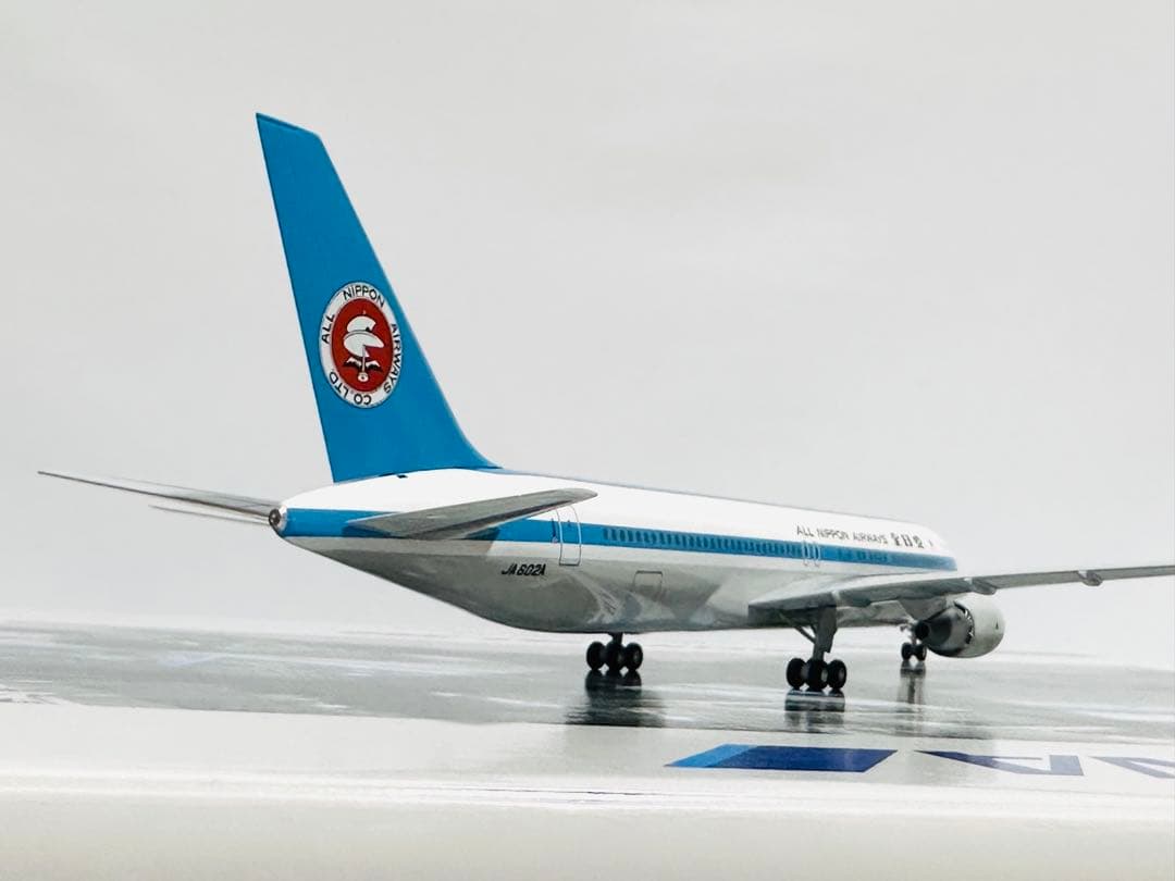 全日空商事 1/200 B767-300 ANAモヒカンルック NH20015