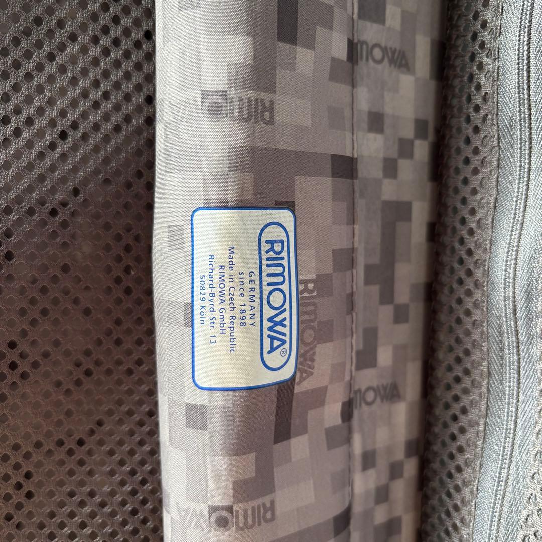 美品　RIMOWA SALSA 47L 4輪　キャリーケース　マットブラック　黒