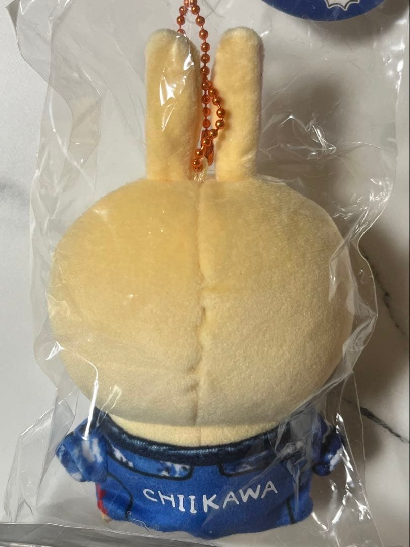 最安値 ちいかわ ぷちミニマスコット うさぎ サッカー 日本代表 ステッカー