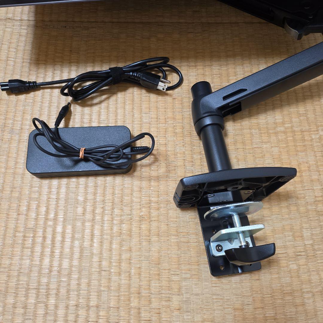 有機EL 4k27型 モニターglancy EPS269Q01DA　アームセット