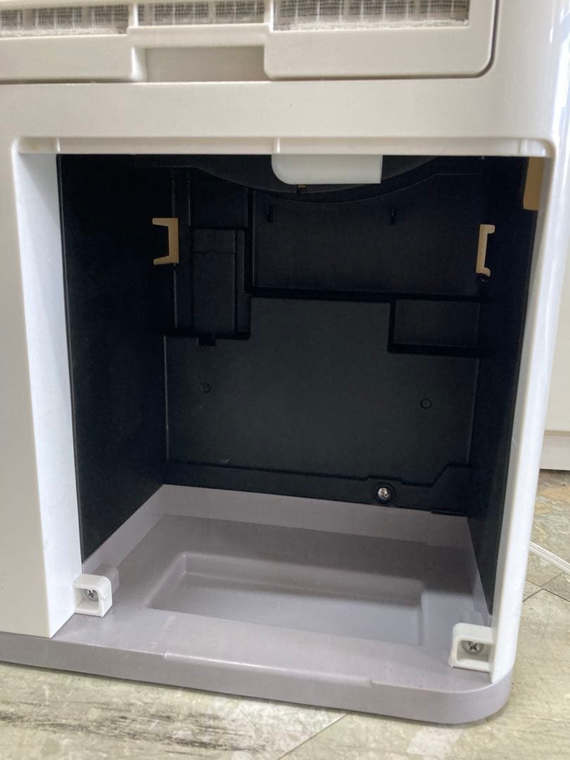 CORONA 除湿機 CD-S6322 衣類乾燥除湿機　中古