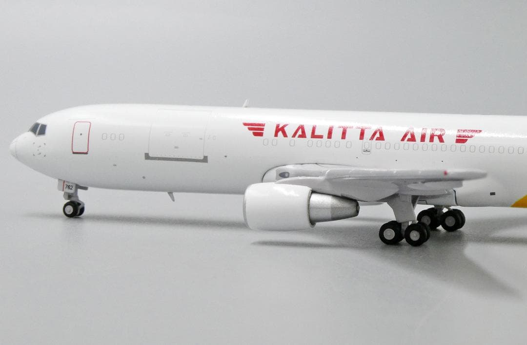 カリッタエア 767-300BCF N762CK 1/400