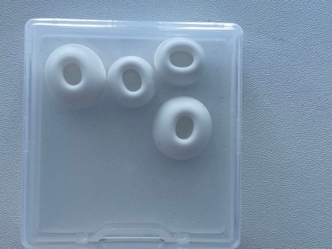 正規品 AirPods Pro第２世代 Lightning 充電ケース付き