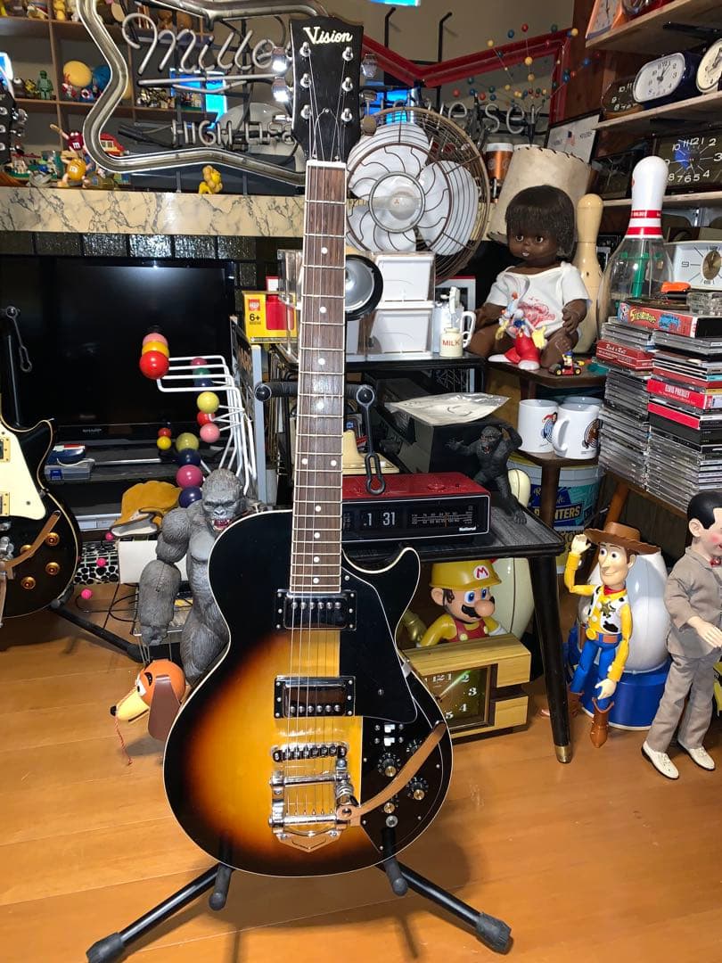 動作品　vision ビザールギター　音出しOK ビンテージ　ロカビリー