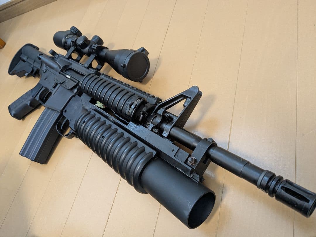 マルイ　M4 ris スタンダード　電動ガン　M203 グレネード　スコープ　付