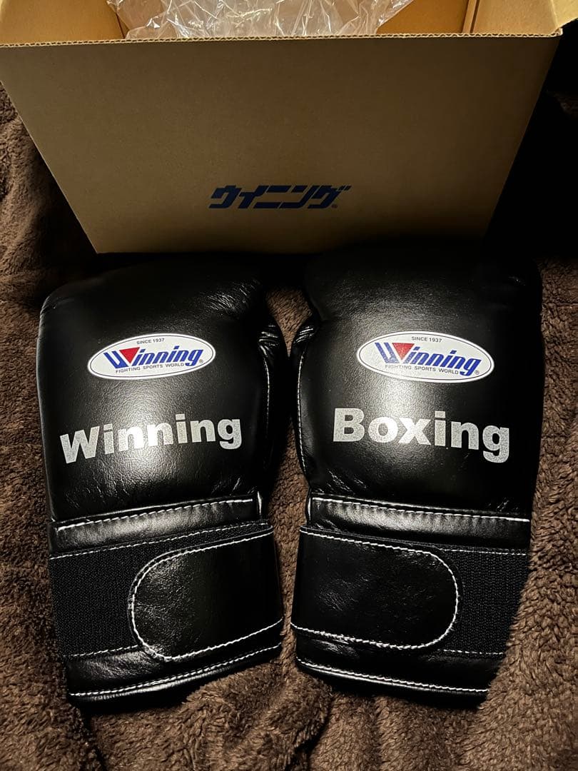 新品　Winning ボクシンググローブ 16 oz MS-600B