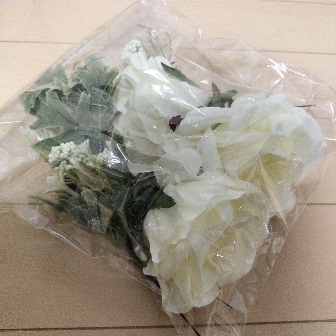 ウェディングブーケ ホワイト 造花 アレンジメント ブートニア 髪飾 スタンド付