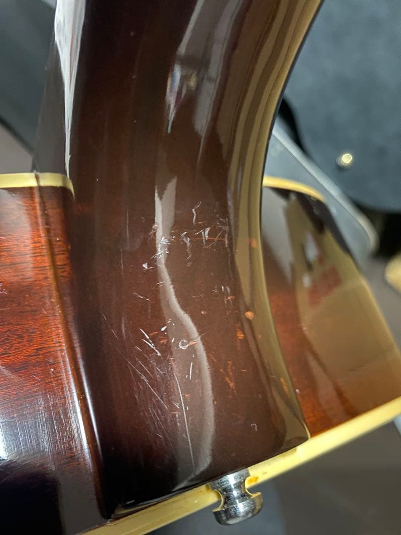 アコースティックギター　burny