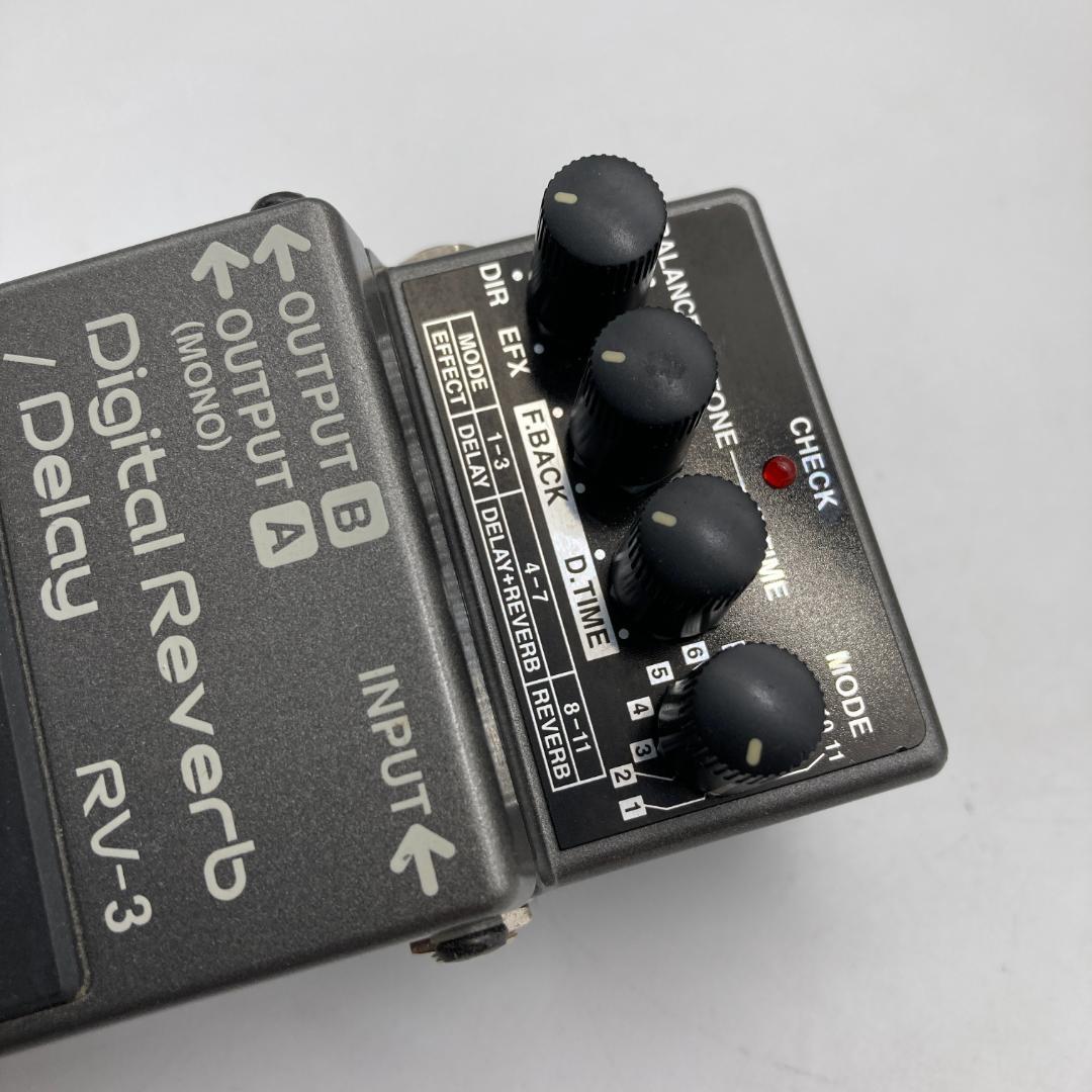BOSS RV-3 デジタルリバーブ/ディレイ【中古】48250605G02S