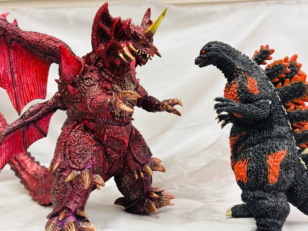 ゴジラ怪獣　デストロイア　フィギュア