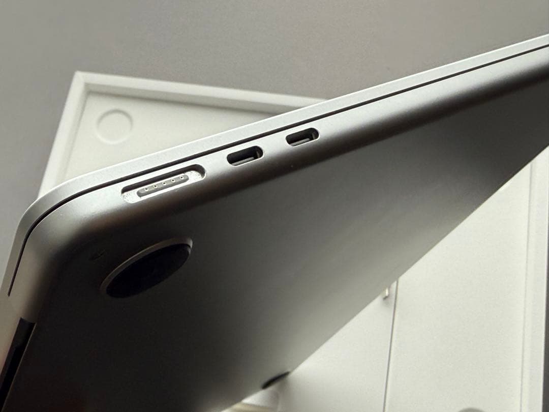 【格安】16GBメモリ 512GB MacbookAir M2 2022 本体